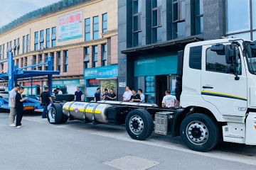  轎運大馬力新品正式發布！東風商用車全國巡展火熱啟程 護航高效物流
