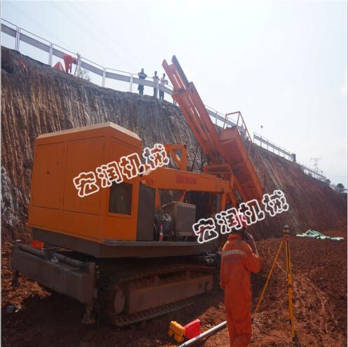 新款履帶錨桿鉆機(jī)  建筑基坑履帶式錨固鉆機(jī)價(jià)格